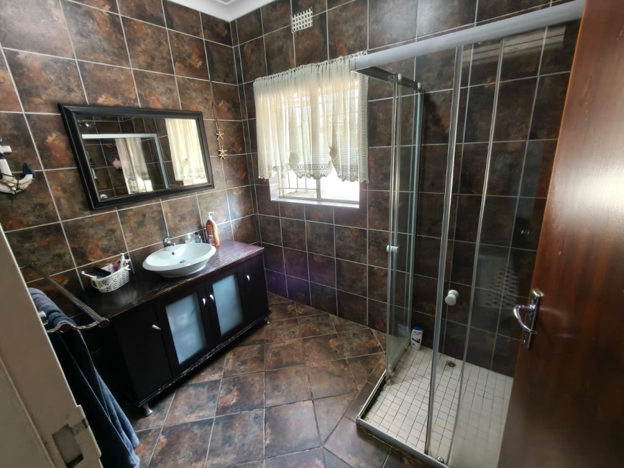 4 Bedroom Property for Sale in Protea Park North West